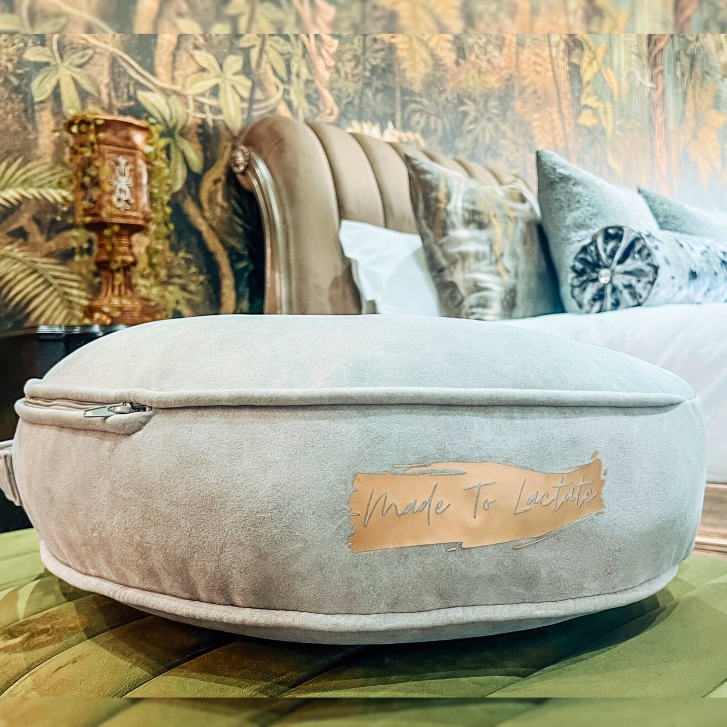Hypoallergenic Feeding Pillow - Stunning Nude